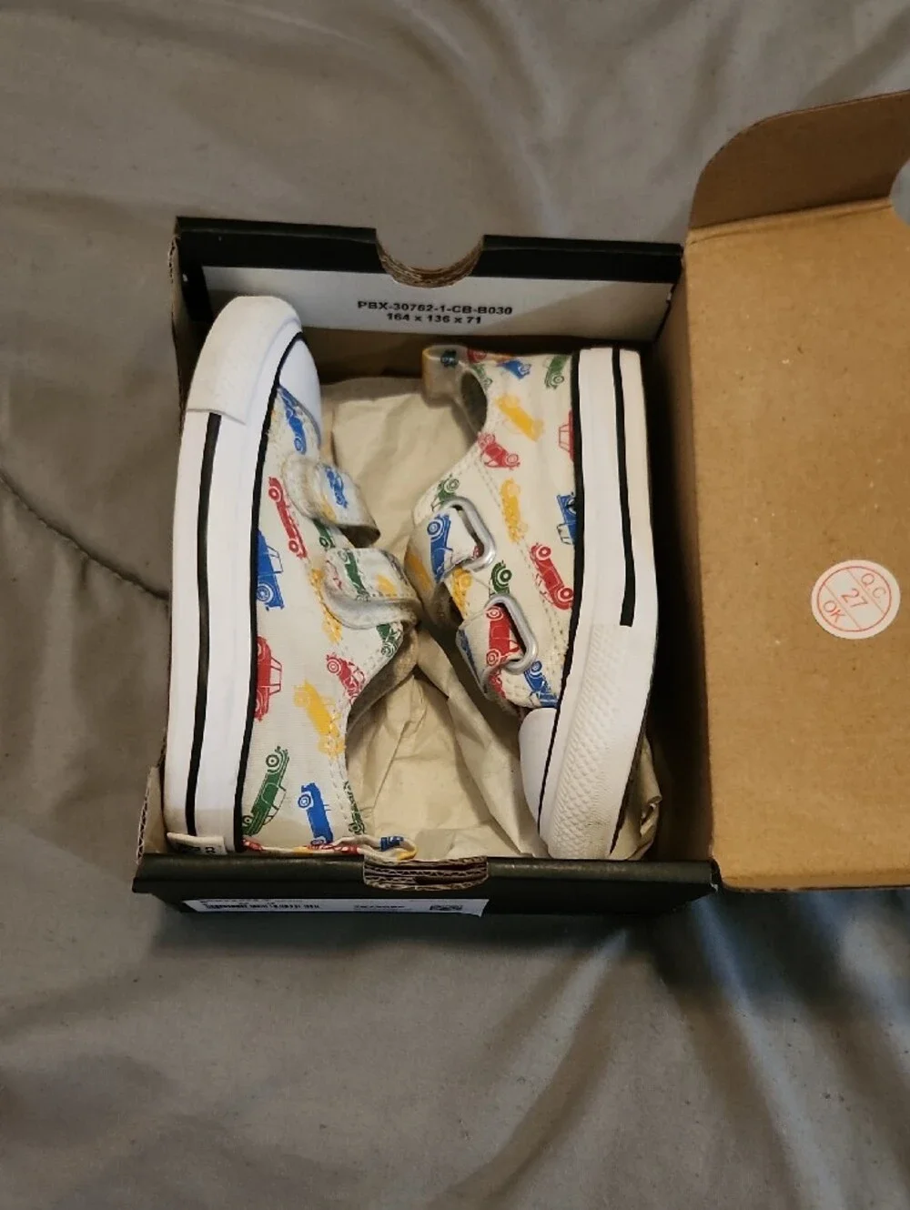Converse playful canvas